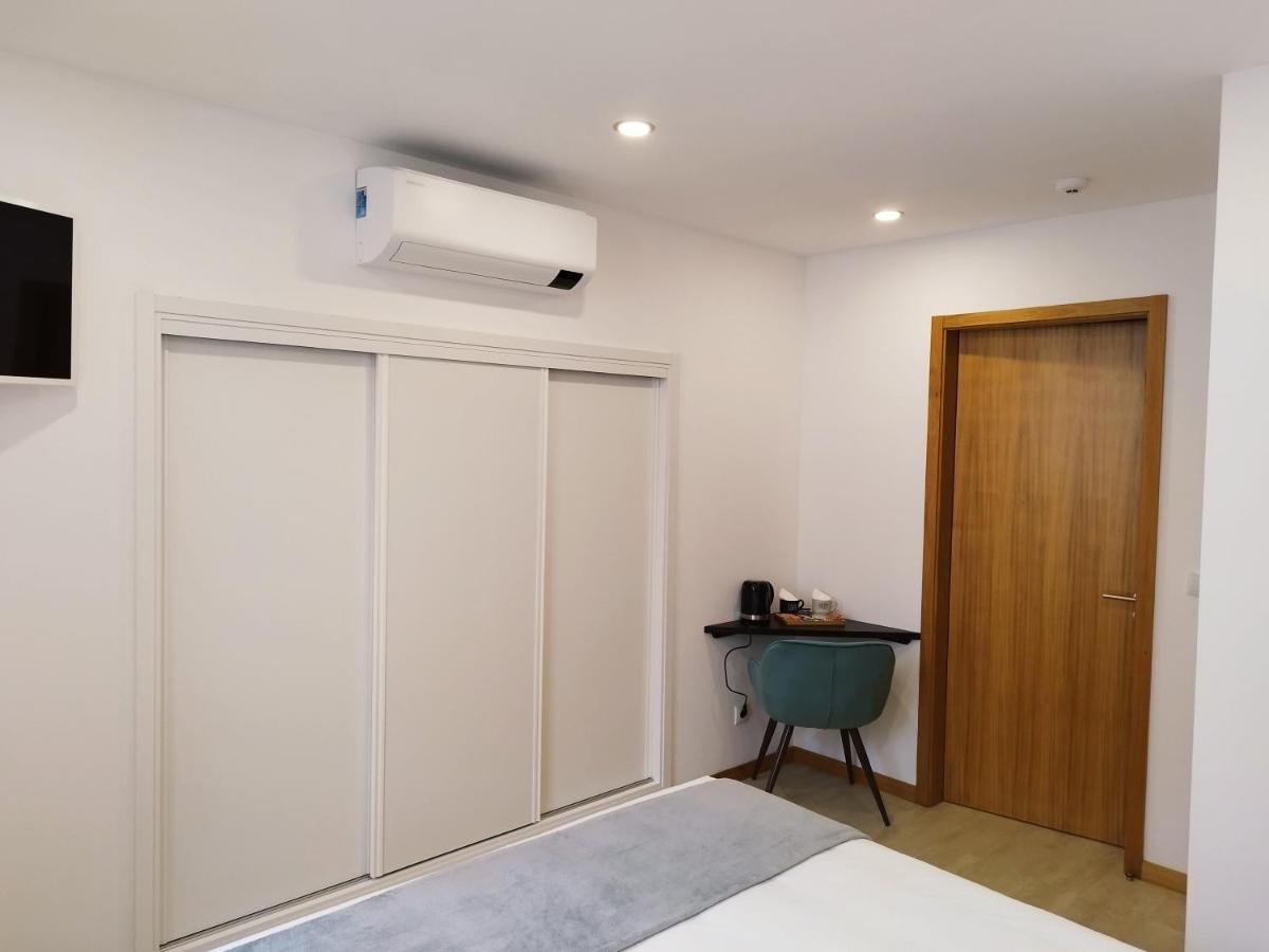 Santa Alegria Hostel ปอนตาเดลกาดา ภายนอก รูปภาพ
