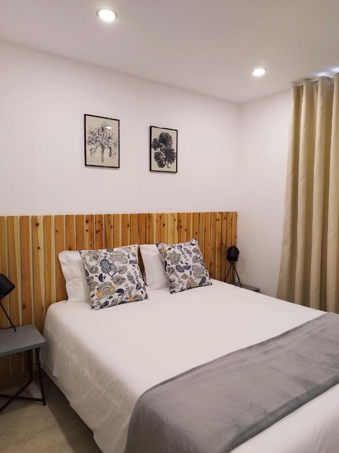 Santa Alegria Hostel ปอนตาเดลกาดา ภายนอก รูปภาพ